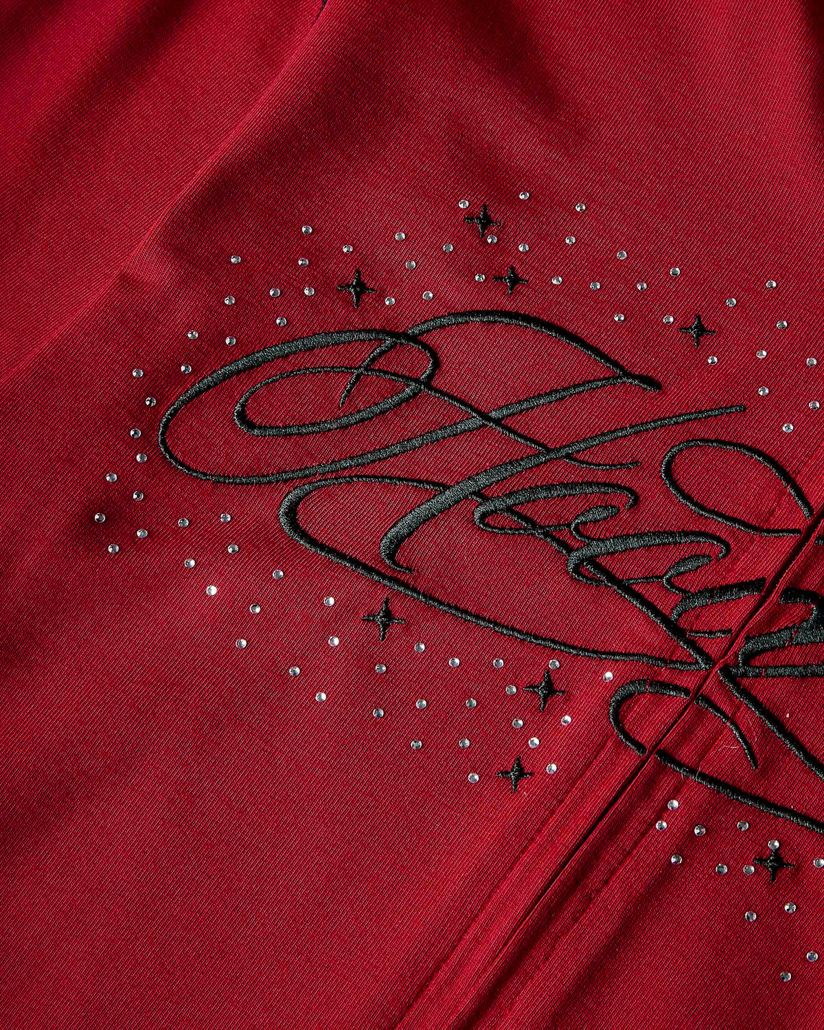 Displays the red 'hoodrich' branded Gleam V2 Fitted Z/T Hoodie featuring the hoodrich branding
