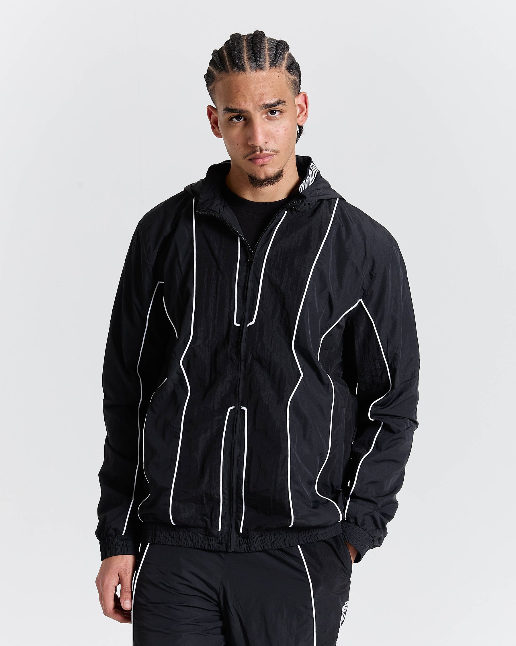 Chaser H Panel Windbreaker - Black