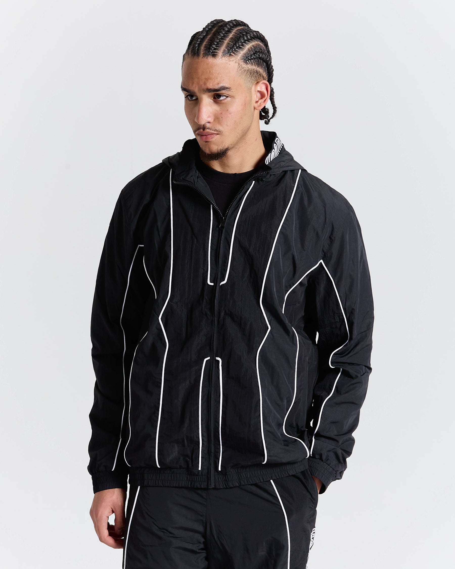 Chaser H Panel Windbreaker - Black