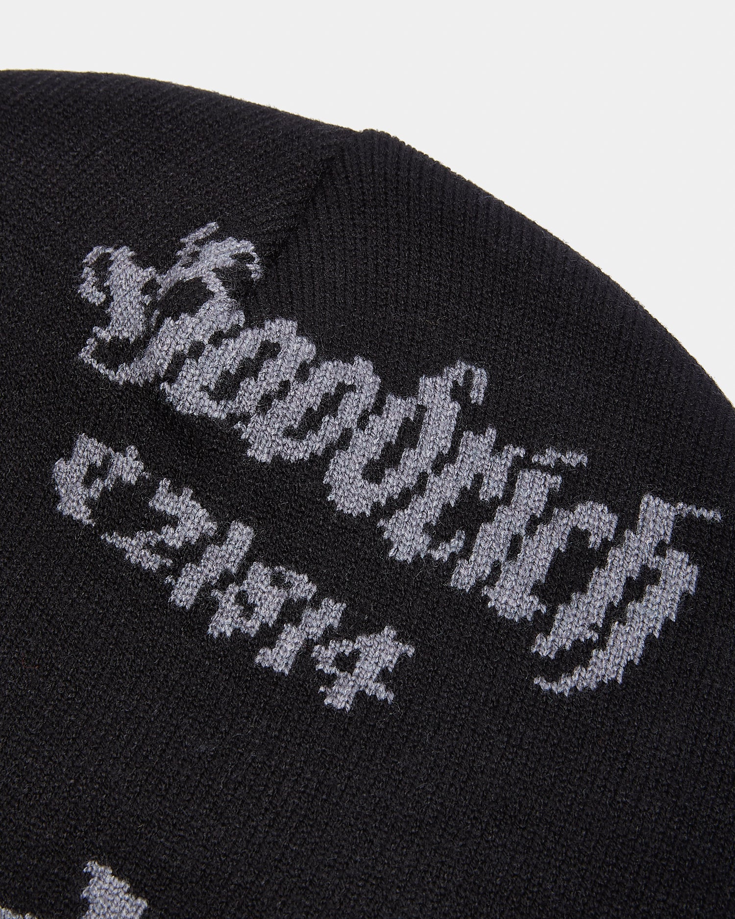 Skull Beanie - Black/Grey
