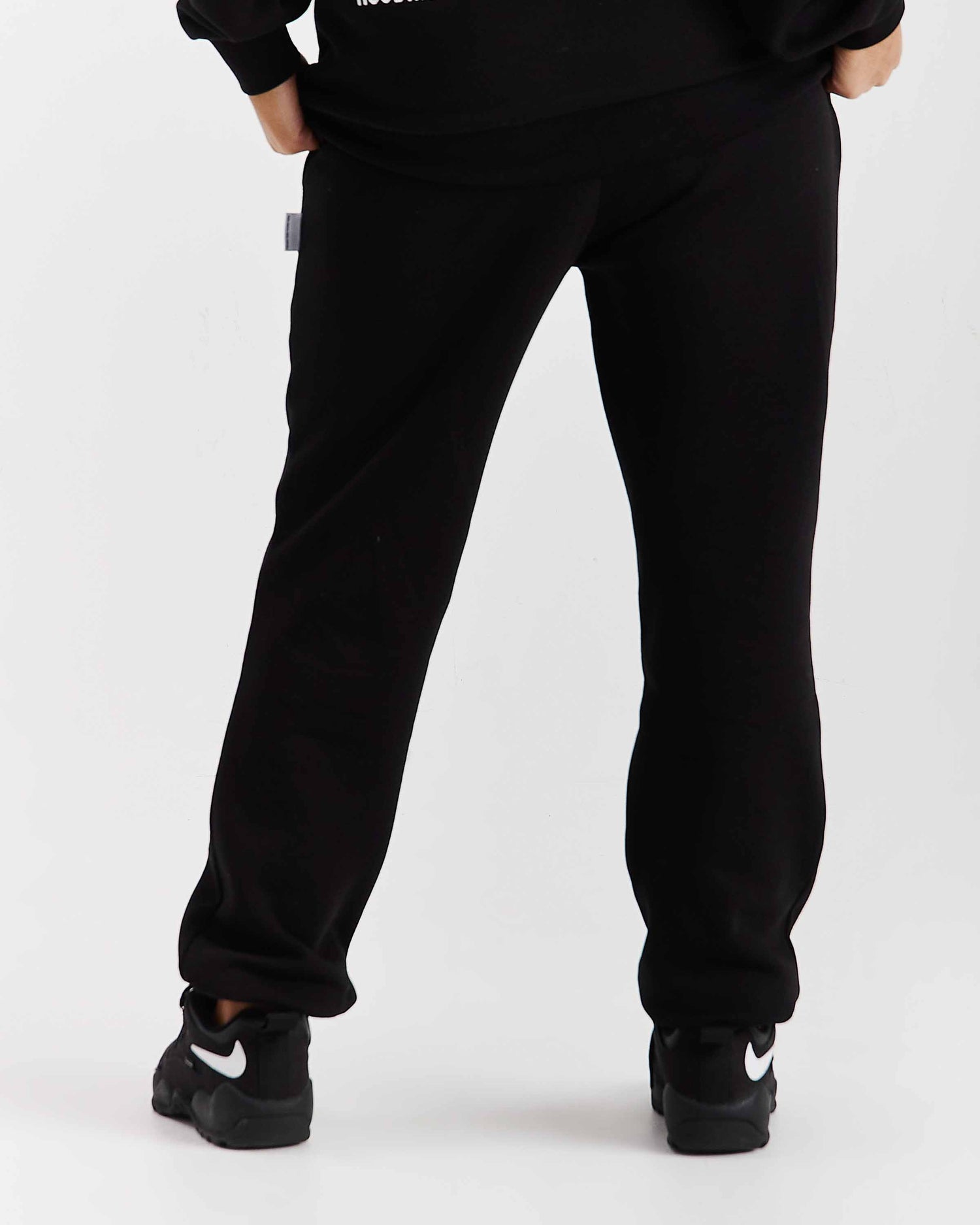 Flex Joggers - Black/White