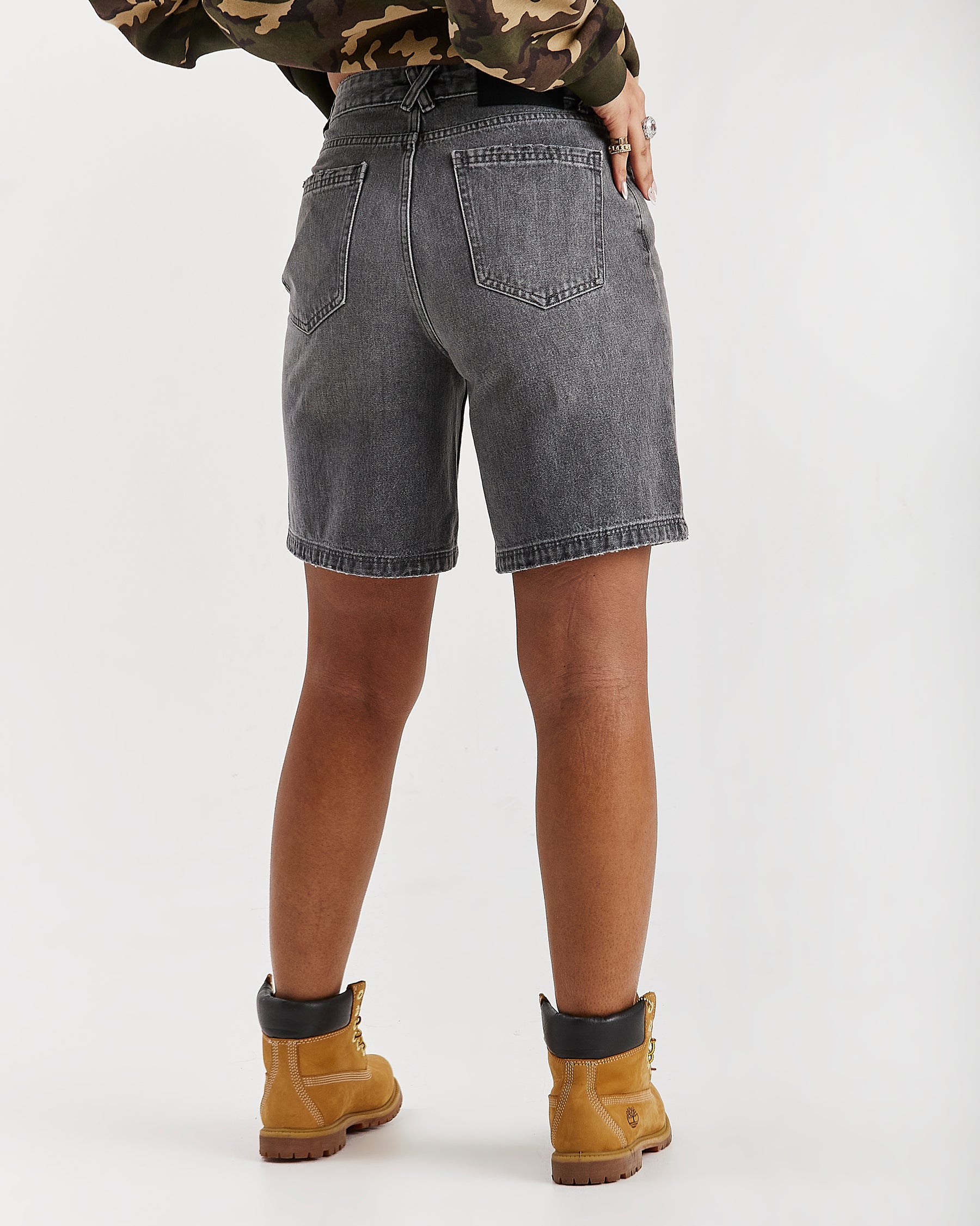 Solace Denim Jort - Washed Grey